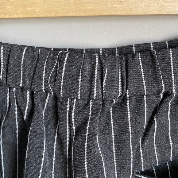 Hudson‎ North Women's Charcoal Pinstriped Pull On Pants Size Medium - Picture 6 of 13